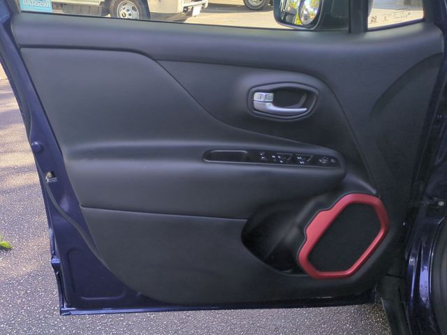 Used 2017 Blue Jeep Trailhawk image 12
