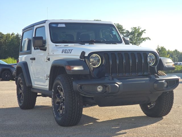 2022 Jeep Wrangler Willys:B02557