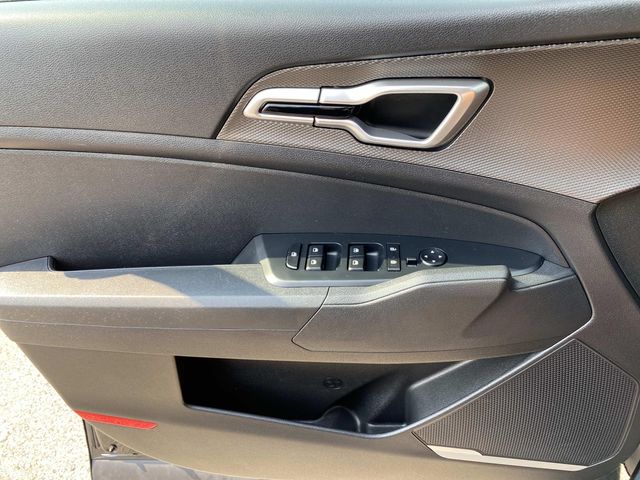 Used 2023 Kia Sportage Hybrid SUV