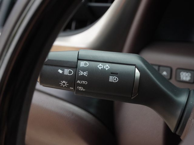 Used 2021 Lexus ES Sedan