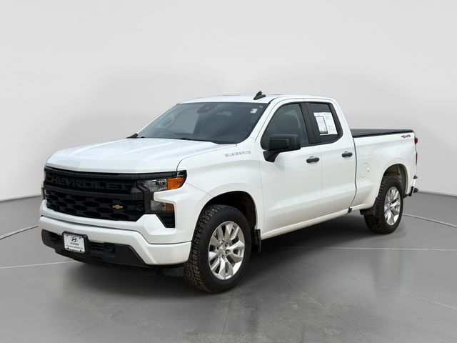 Summit White 2023 Chevrolet Silverado 1500 Custom Double Cab 4WD Pickup Truck Four-Wheel Drive 8-Speed Automatic