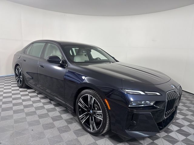 2025 BMW 7 Series 760i xDrive
