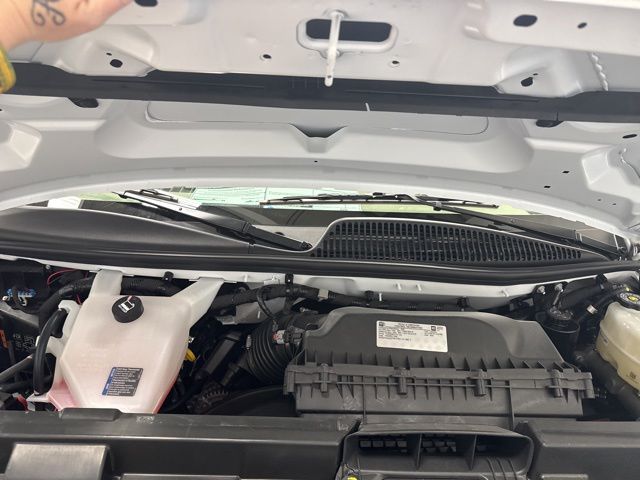 New 2026 Summit White Chevrolet Work Van image 13