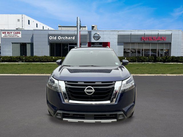 View vehicle photo 2