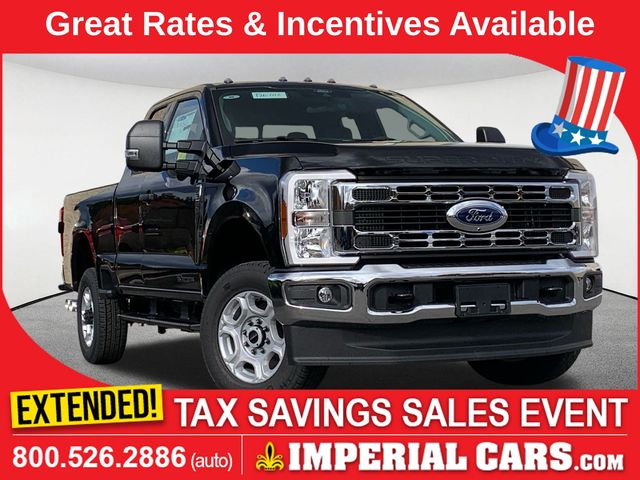 Agate Black Metallic 2026 Ford F-350 Super Duty Pickup Truck Four-Wheel Drive Automatic