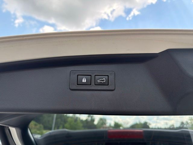 2021 Subaru Outback Onyx Edition XT White at Subaru and VW of Moon Township