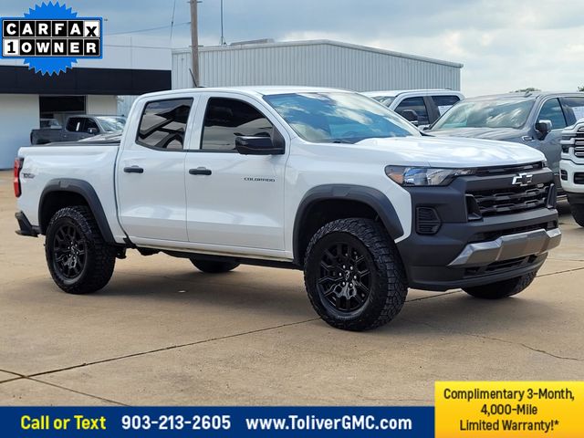 Summit White 2024 Chevrolet Colorado Trail Boss Crew Cab 4WD Pickup Truck Four-Wheel Drive 8-Speed Automatic