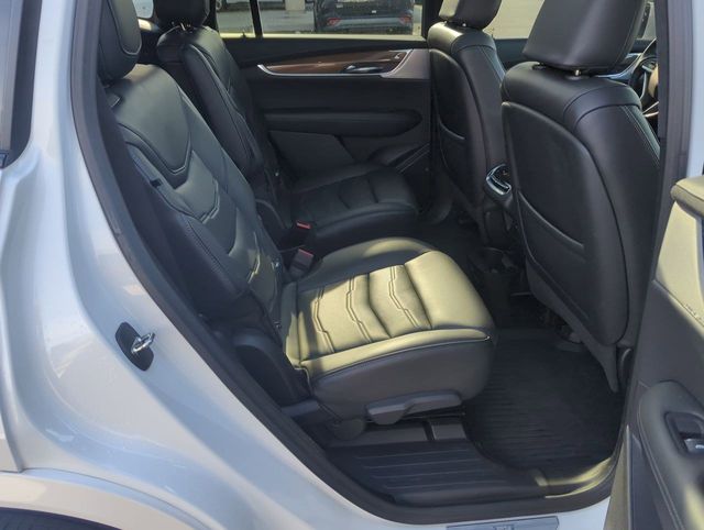 2023 Cadillac XT6 Sport photo