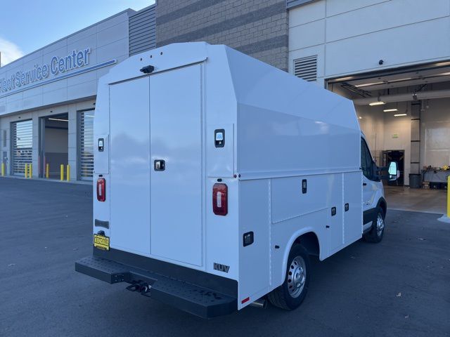 New 2024 Oxford White Ford Base image 4