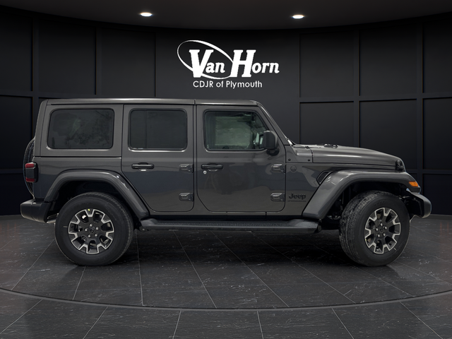 New 2026 Granite Crystal Metallic Clearcoat Jeep Sahara image 2