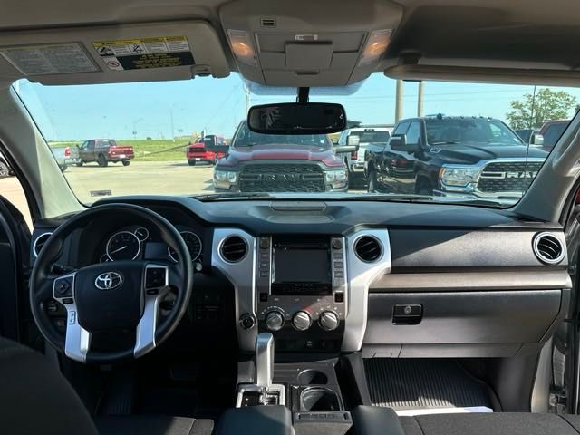 2017 Toyota Tundra SR5 18