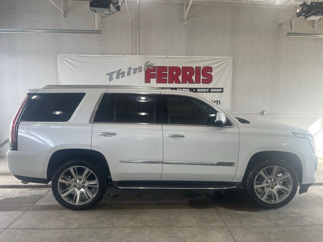 2016 Cadillac Escalade Premium photo