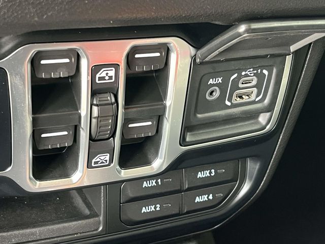 Used 2024 Jeep Gladiator Truck
