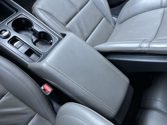 Used 2025 Red Lincoln Grand Touring image 20
