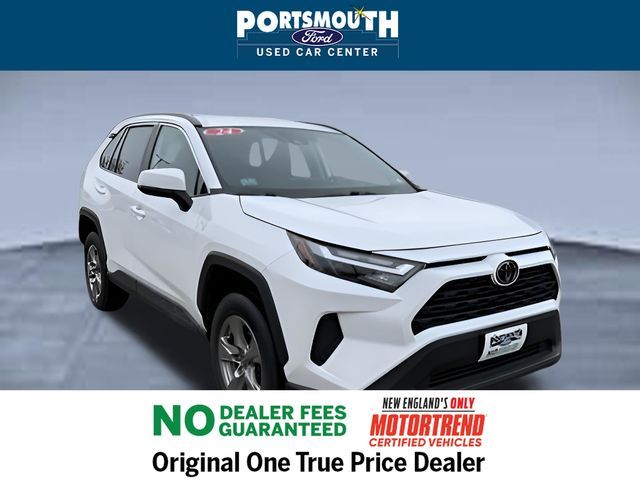 White 2024 Toyota RAV4 XLE AWD SUV / Crossover All-Wheel Drive 8-Speed Automatic