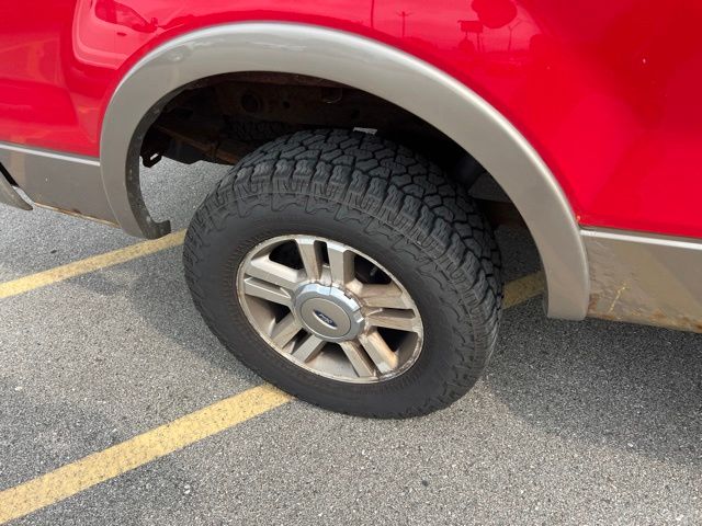 Used 2005 Red Ford XLT image 6