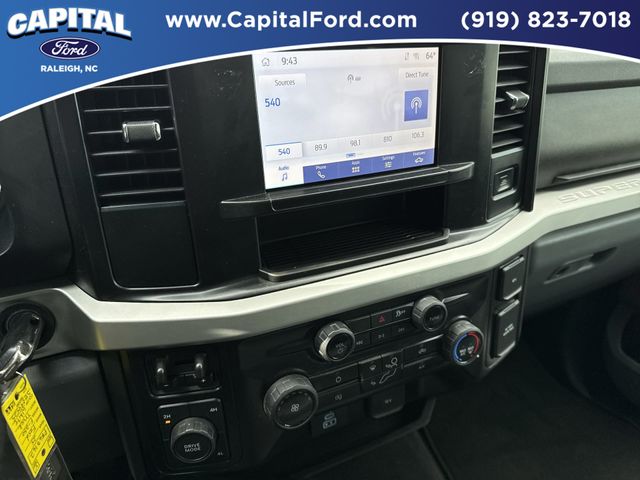 Certified Used 2025 Oxford White Ford XLT image 26