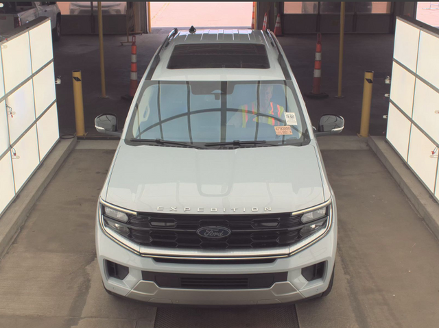 2025 Space Silver Metallic Ford Expedition Max Platinum 4X4 SUV