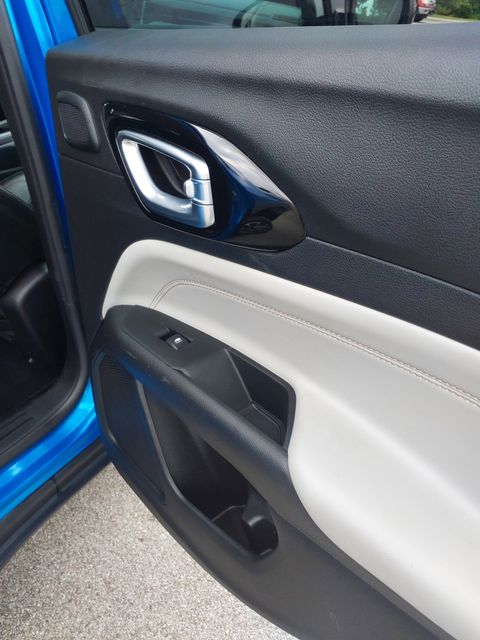Used 2022 Laser Blue Jeep Limited image 22