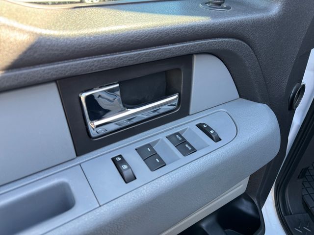 Used 2014 Oxford White Ford XLT image 11
