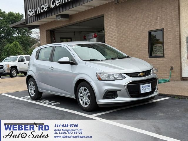 Silver Ice Metallic 2020 Chevrolet Sonic LT Fleet Hatchback FWD Hatchback Front-Wheel Drive 6-Speed Automatic