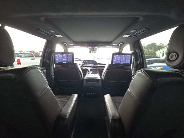 2021 Cadillac Escalade Sport Platinum:C02489