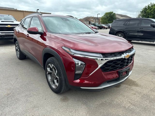 Red (Crimson Metallic) 2025 Chevrolet Trax SUV / Crossover Front-Wheel Drive 6-Speed Automatic