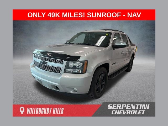 Sheer Silver Metallic 2011 Chevrolet Avalanche LTZ 4WD Pickup Truck Four-Wheel Drive 6-Speed Automatic