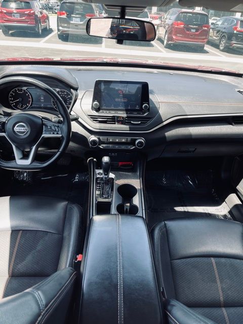 2021 Nissan Altima 2.5 SR 17