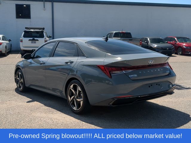 Used 2023 Electric Shadow Hyundai Limited image 11