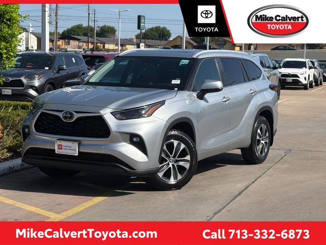 Celestial Silver 2024 Toyota Highlander SUV / Crossover Front-Wheel Drive 8-Speed Automatic