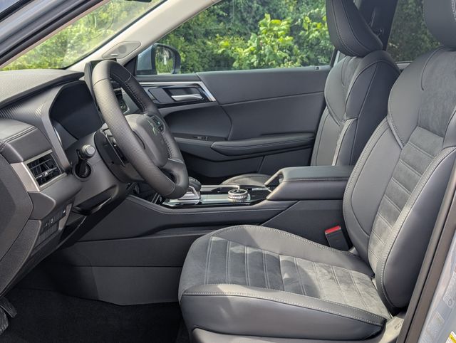 2026 Mitsubishi Outlander SE - 10