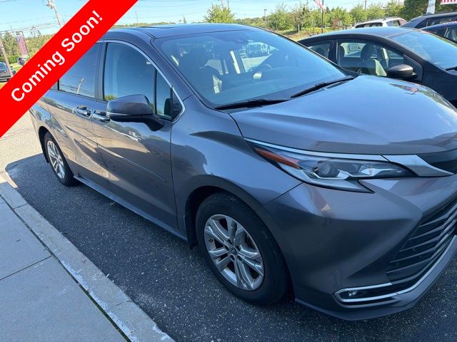 Used 2023 Toyota Sienna Van