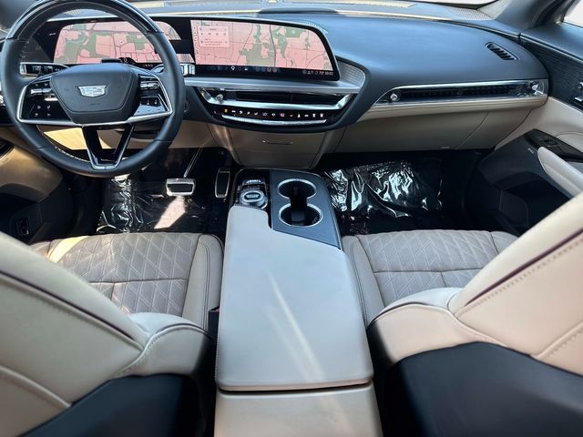 Certified Used 2025 Green Cadillac Luxury image 15
