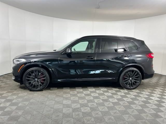 2022 BMW X5 M50i 7