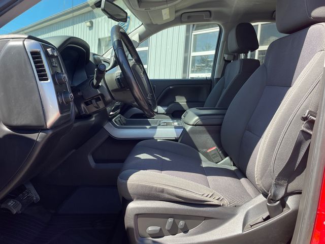 2018 Chevrolet Silverado 1500 LT - Red Hot exterior view 10