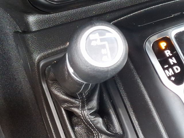 Used 2025 Jeep Wrangler SUV