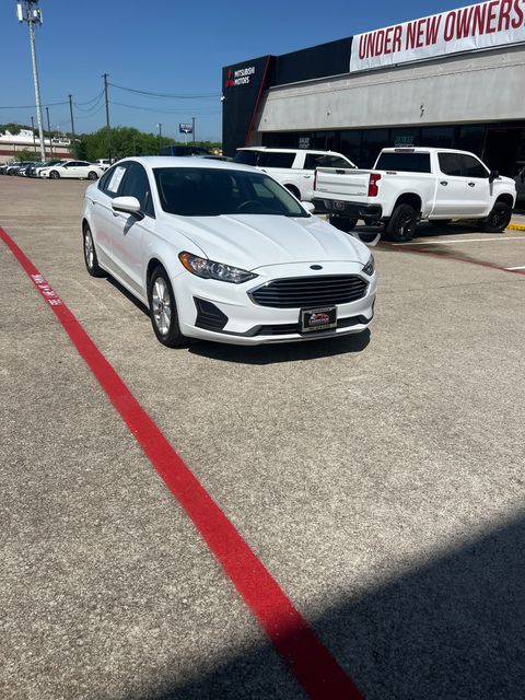 Oxford White 2019 Ford Fusion SE Sedan Front-Wheel Drive 6-Speed Automatic