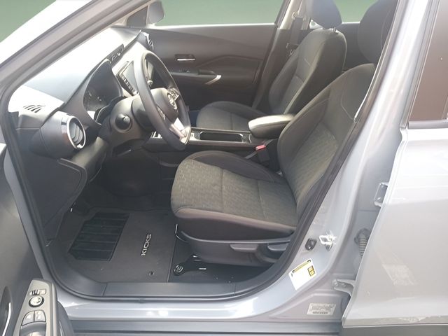 Used 2023 Nissan Kicks SUV