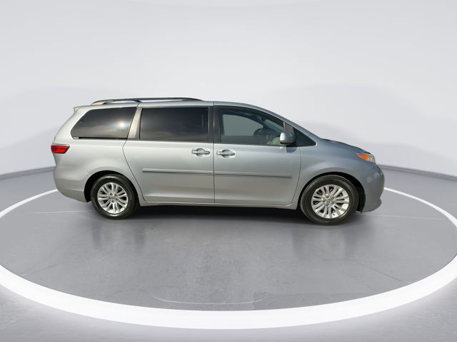 Used 2016 Toyota Sienna Van