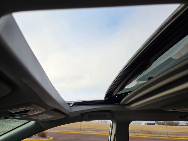 2019 Toyota Sienna XLE Auto Access Seat