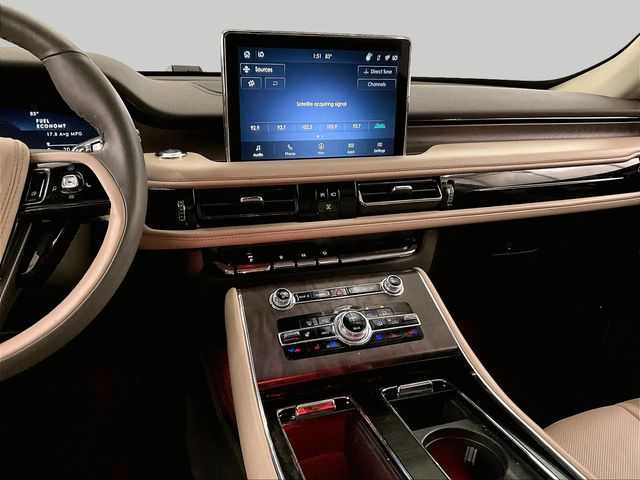 2023 Lincoln Aviator Reserve White at Phil Fitts Ford