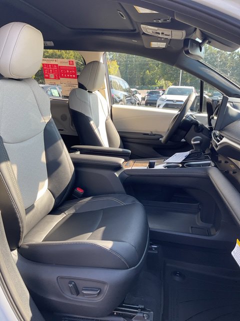 New 2026 Toyota Sienna Van