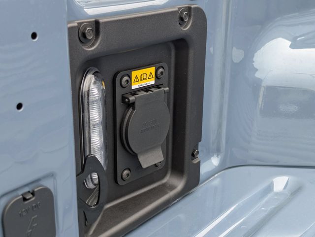 New 2026 Azure Gray Metallic Tri-Coat Ford XLT image 30