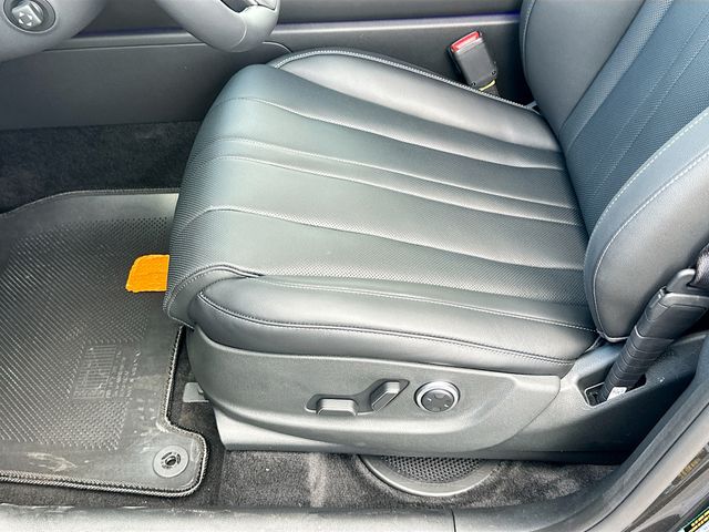 Thumbnail: 2025 Genesis GV80 - 21