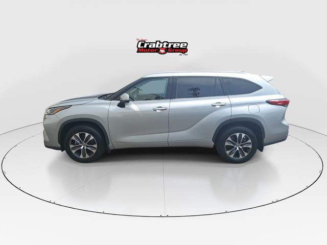 Used 2021 Toyota Highlander SUV