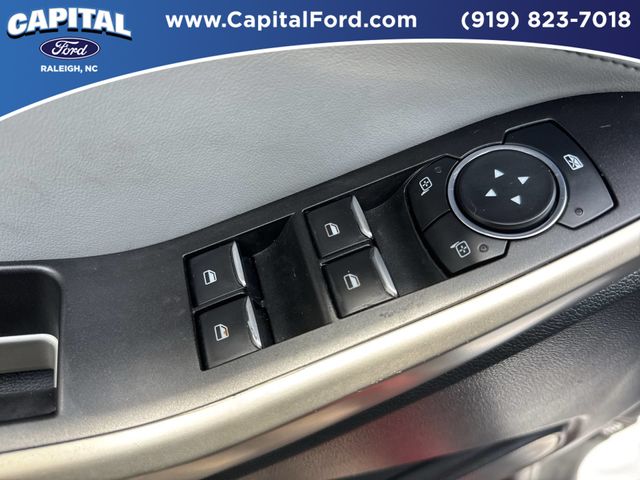 Used 2023 Red Ford XLT image 21