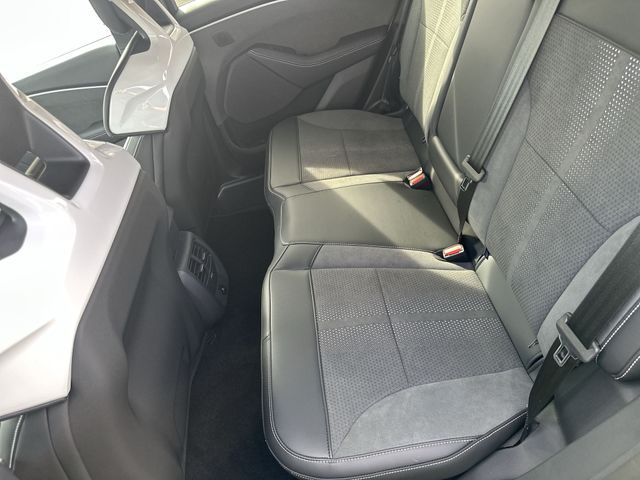 Used 2025 Yellow Ford GT image 25