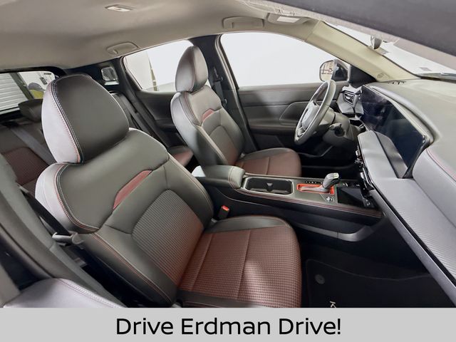 Used 2025 Nissan Kicks SUV
