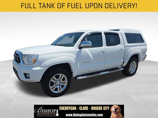 Super White 2015 Toyota Tacoma Double Cab V6 4WD Pickup Truck Four-Wheel Drive 5-Speed Automatic